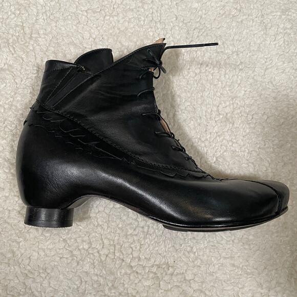 Roda Booties Witchy Whimsygoth Made in Italy Black Leather Fringe Heeled 40 9 - Picture 6 of 10